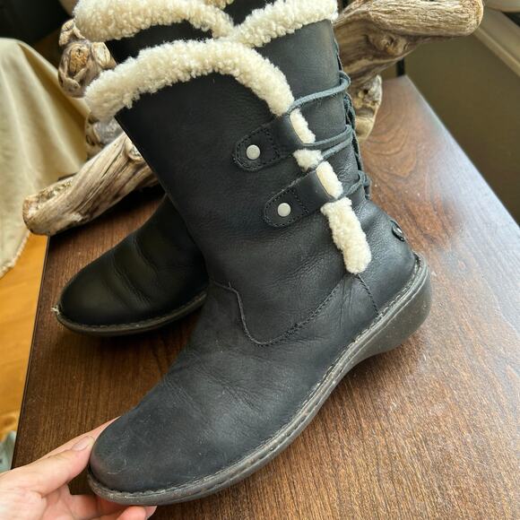 UGG Akadia Black Leather Ankle Lace Warm Lined Winter Booties Boots US 8 - Picture 6 of 13